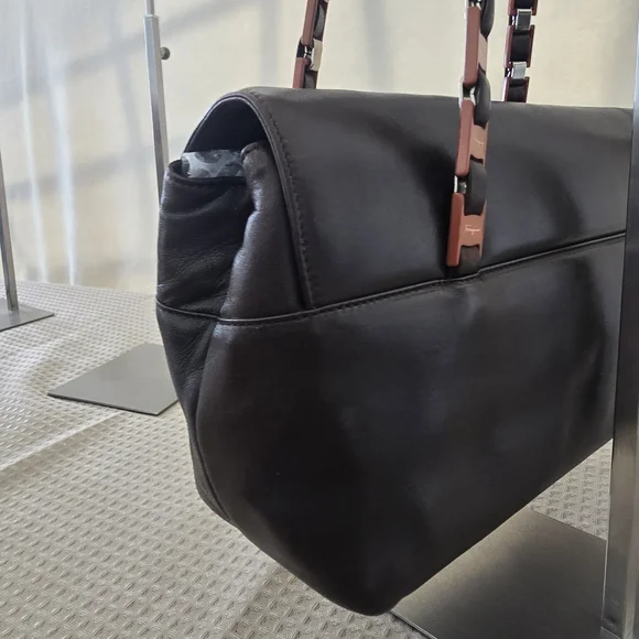 Salvatore Ferragamo LEATHER - Picture 9 of 16